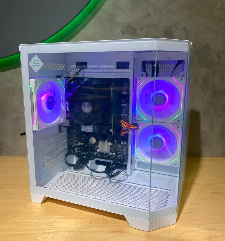 PC Gaming Biostar A520MHP - Case Galactic White - Imagen 4